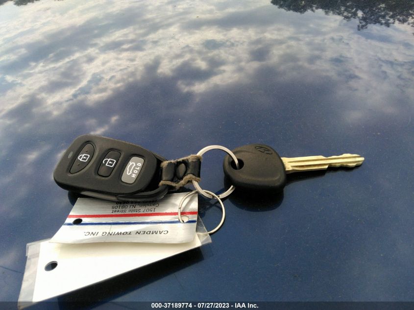 2017 HYUNDAI ELANTRA SE - 5NPD84LF0HH003478