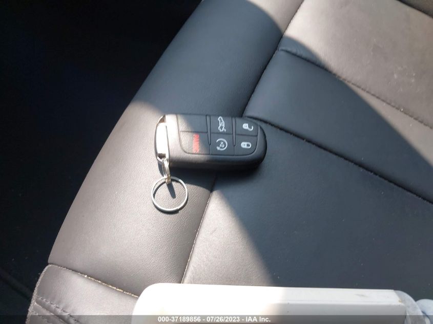 2015 CHRYSLER 200 C - 1C3CCCCB7FN622467