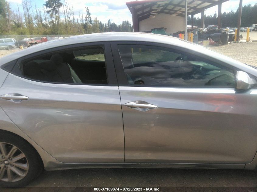 2016 HYUNDAI ELANTRA SE - 5NPDH4AEXGH718485