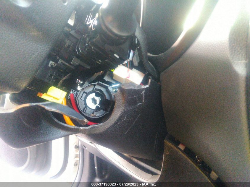 2016 KIA SOUL + - KNDJP3A53G7240205