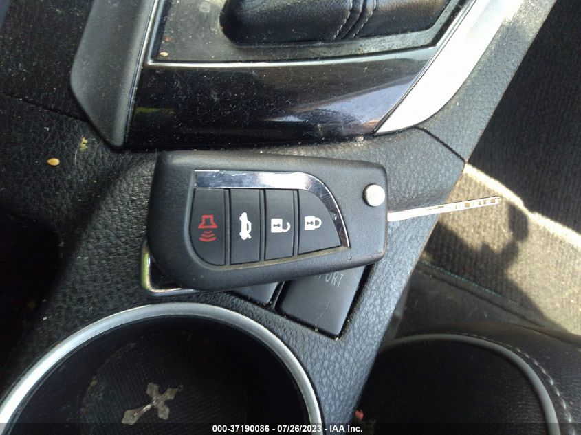 2015 TOYOTA COROLLA L/LE/S/S PLUS/LE PLUS - 5YFBURHE8FP263207
