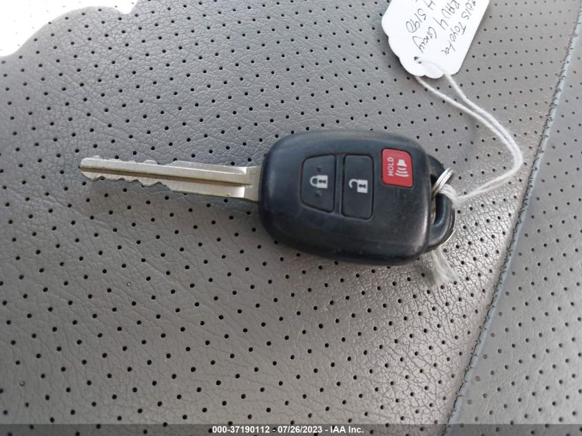 2015 TOYOTA RAV4 XLE - 2T3WFREV2FW198571