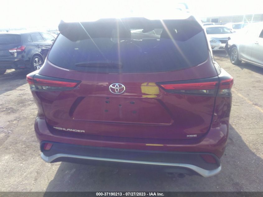 2022 TOYOTA HIGHLANDER XSE - 5TDLZRAH8NS132827