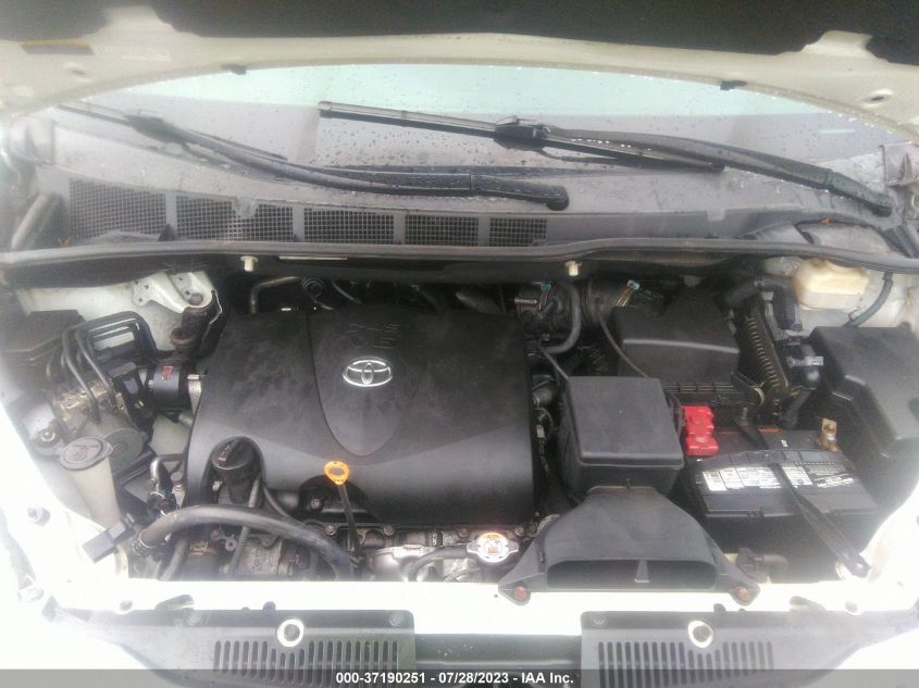2017 TOYOTA SIENNA XLE - 5TDDZ3DC1HS156585