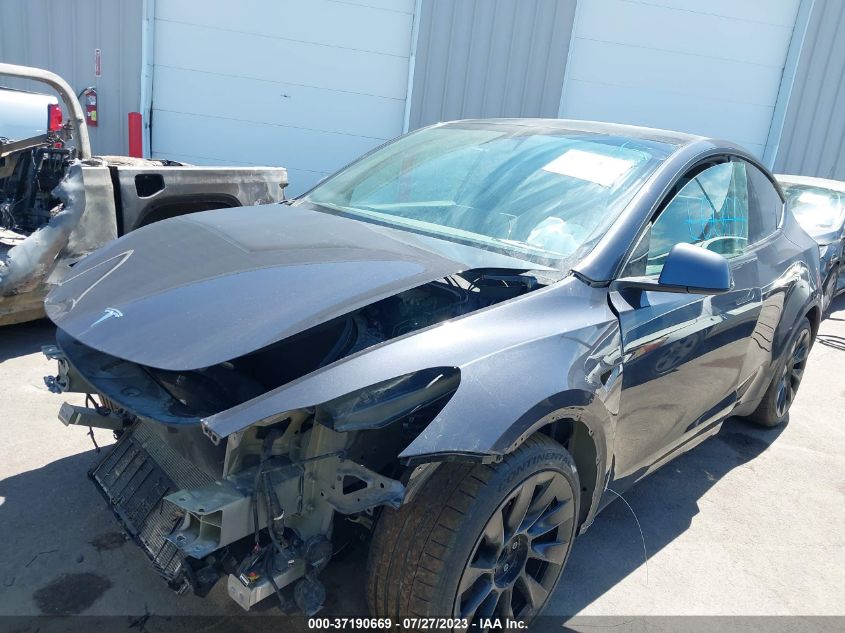 2021 TESLA MODEL Y LONG RANGE - 5YJYGAEE2MF192537