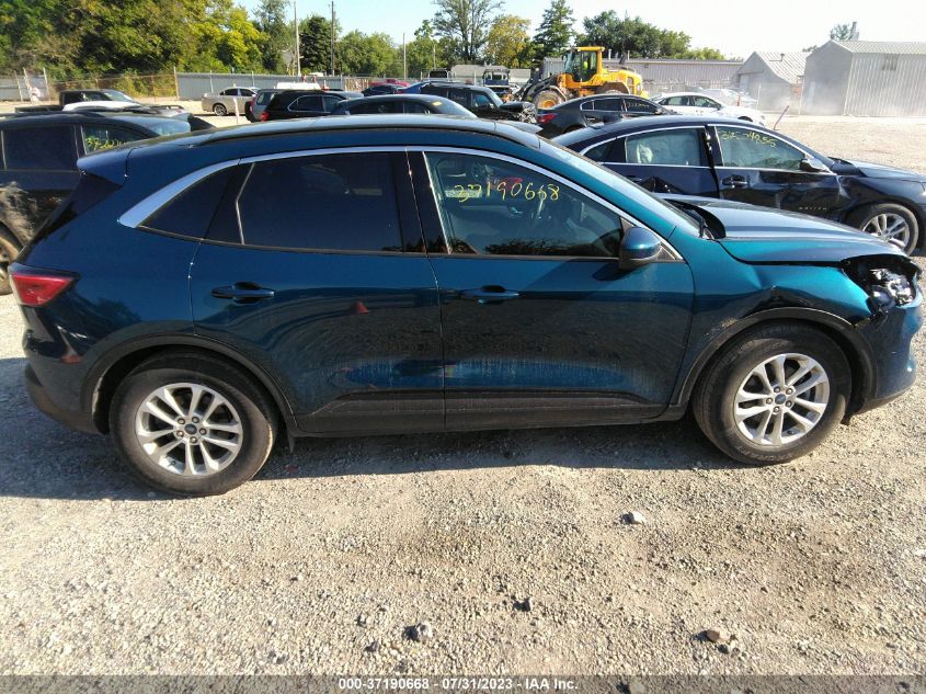 2020 FORD ESCAPE SE - 1FMCU0G67LUB48019