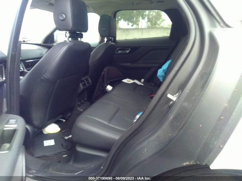 VIN SADCJ2FX5KA395630 2019 JAGUAR F-PACE 25T PREMIUM
