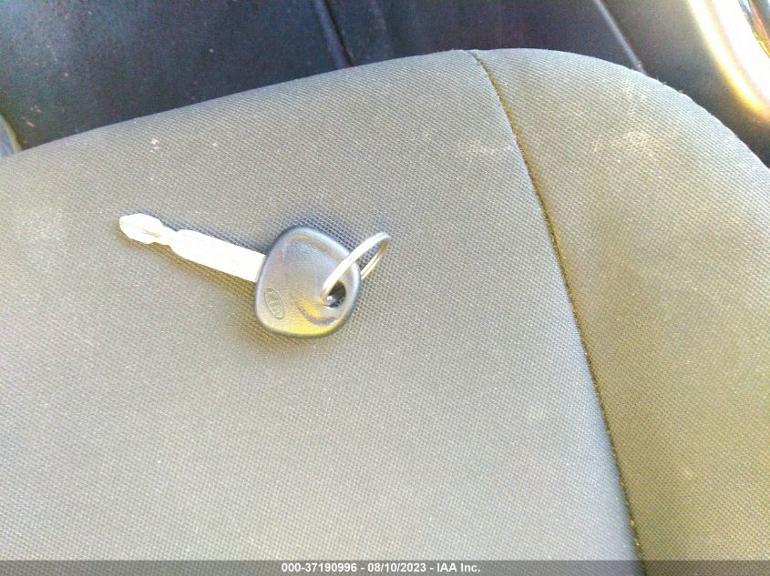2013 KIA SOUL + - KNDJT2A6XD7606896