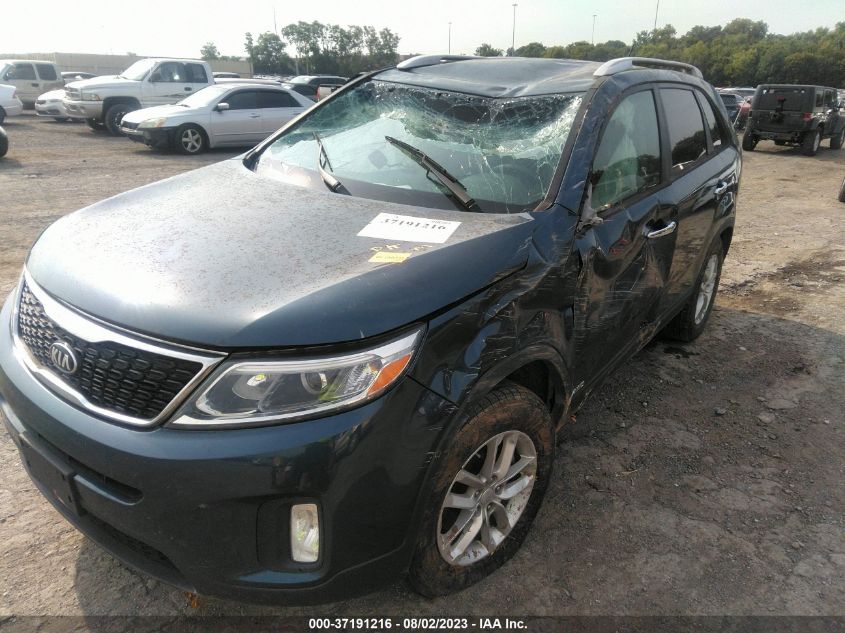 2015 KIA SORENTO LX - 5XYKTCA64FG592154