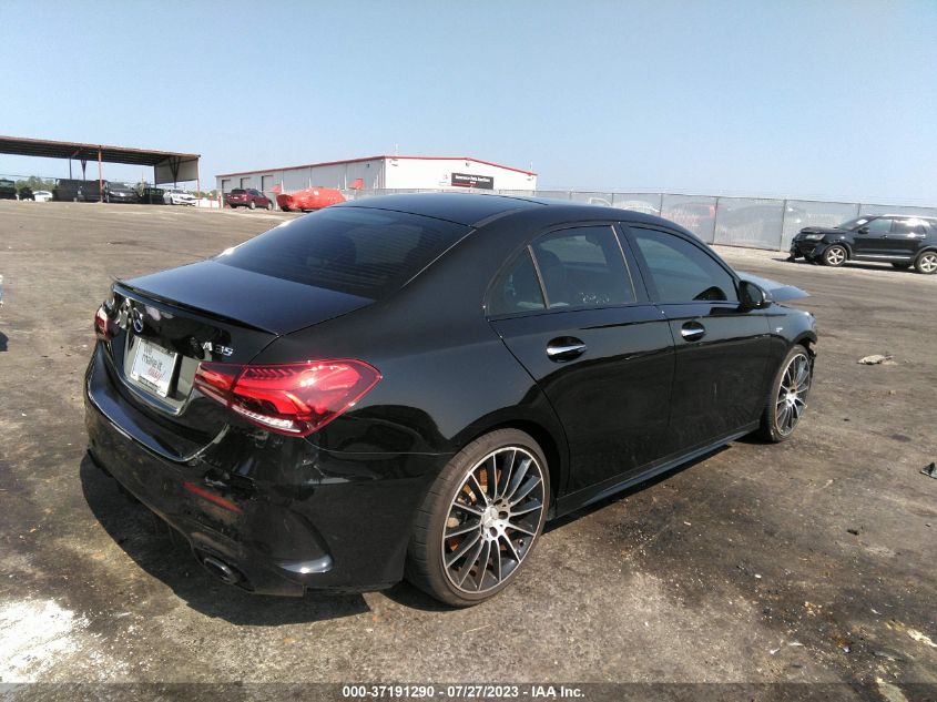 2021 MERCEDES-BENZ AMG A 35 4MATIC W1K3G5BB7MJ297472