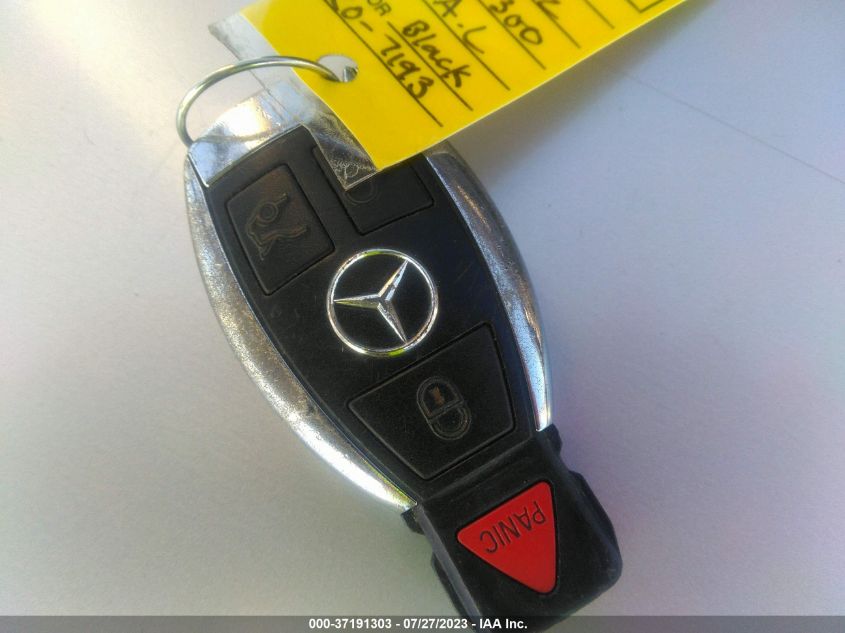 2013 MERCEDES-BENZ C-CLASS C 300 LUXURY - WDDGF8AB3DR250660