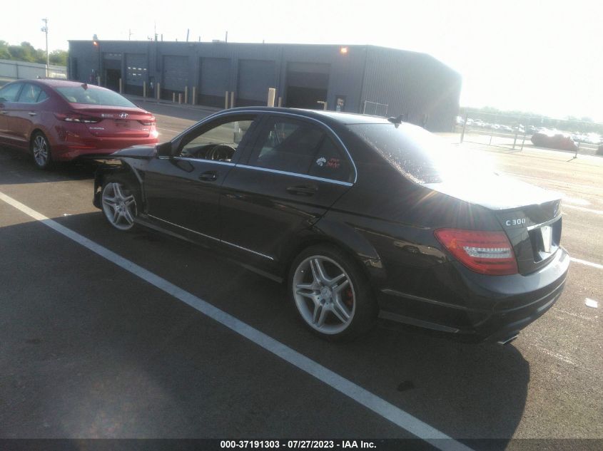 2013 MERCEDES-BENZ C-CLASS C 300 LUXURY - WDDGF8AB3DR250660