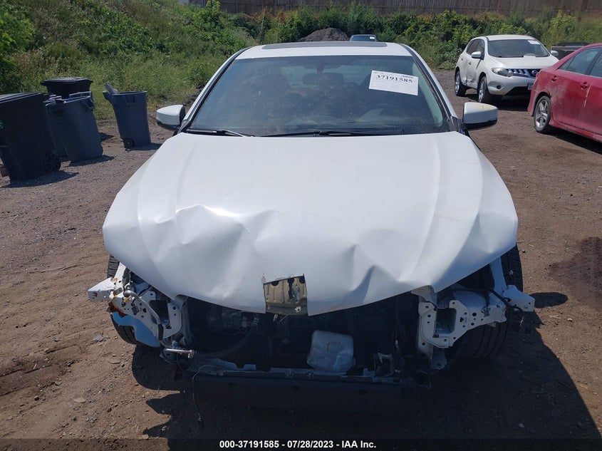 VIN 19UUB1F32HA004027 2017 ACURA TLX