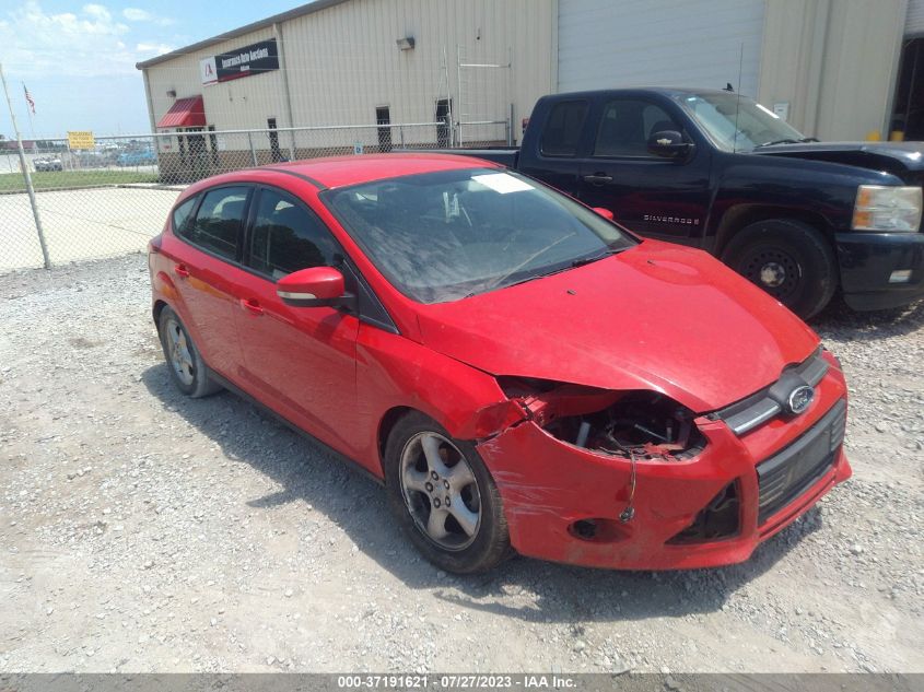 2014 FORD FOCUS SE - 1FADP3K24EL400295