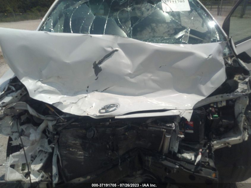 2015 TOYOTA SIENNA LE - 5TDKK3DC5FS563821
