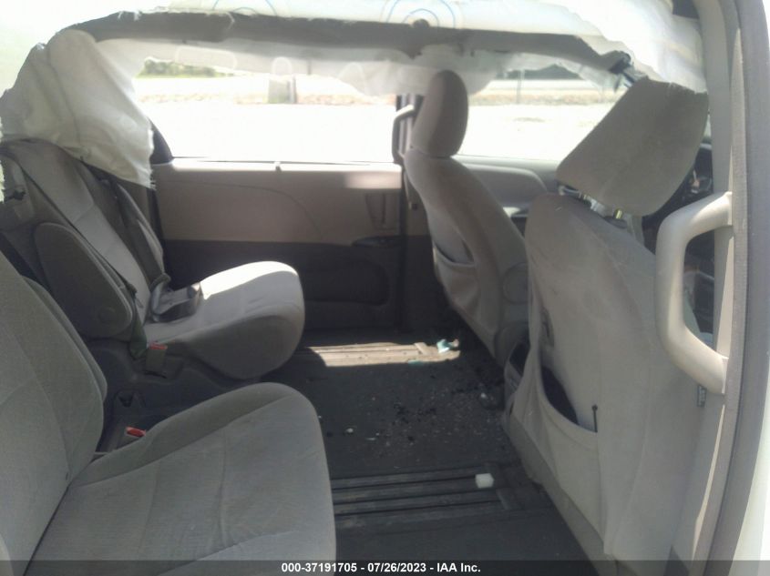 2015 TOYOTA SIENNA LE - 5TDKK3DC5FS563821