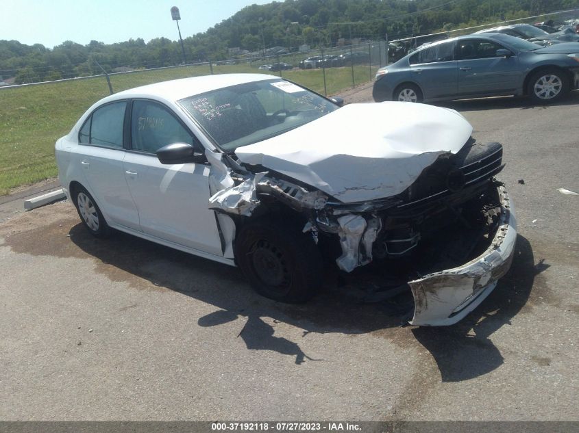 Lot #2541533137 2016 VOLKSWAGEN JETTA 1.4T S salvage car