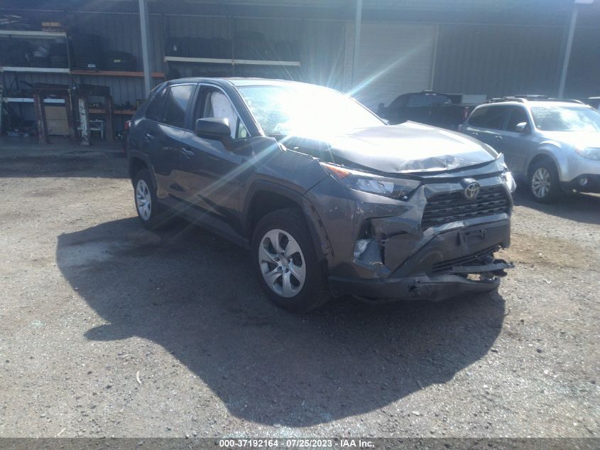 2T3F1RFV5NW265871 Toyota RAV4 LE