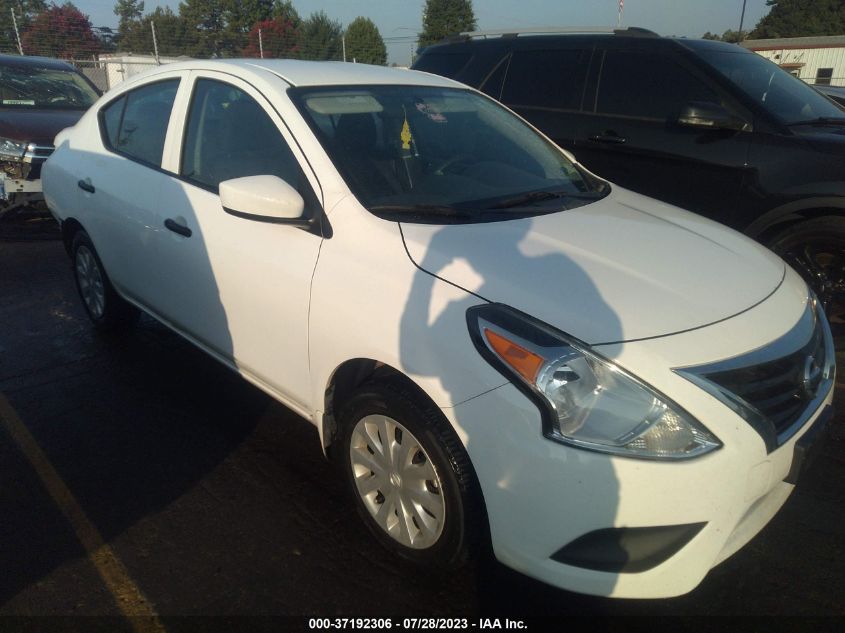 2018 NISSAN VERSA SEDAN S - 3N1CN7AP8JL831143
