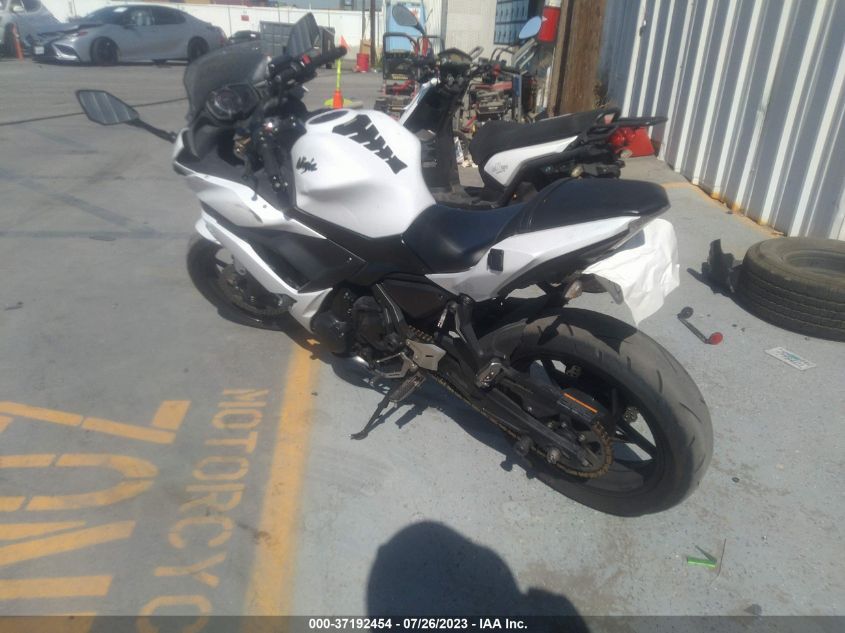 2017 KAWASAKI EX650 J - JKAEXEJ10HDA00832
