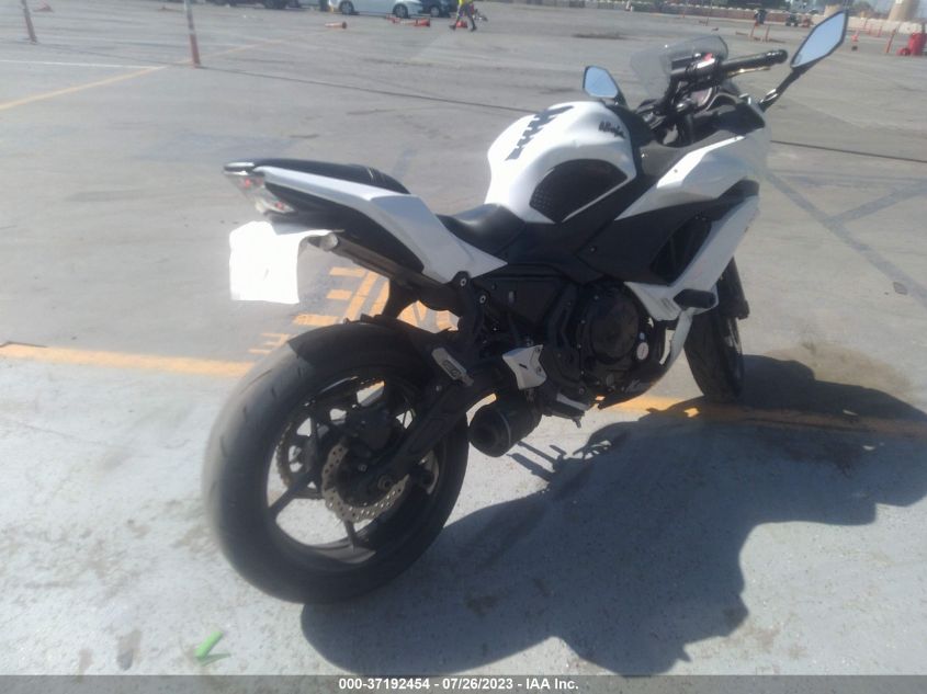 2017 KAWASAKI EX650 J - JKAEXEJ10HDA00832