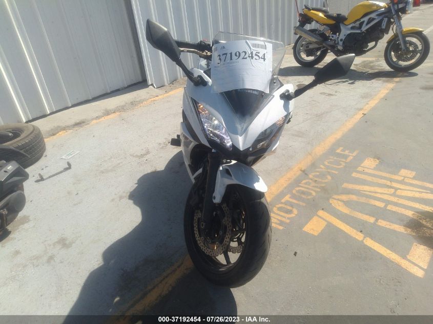 2017 KAWASAKI EX650 J - JKAEXEJ10HDA00832