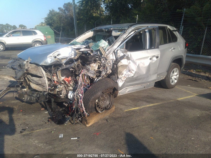 VIN 2T3H1RFV3KW045732 2019 TOYOTA RAV4 LE