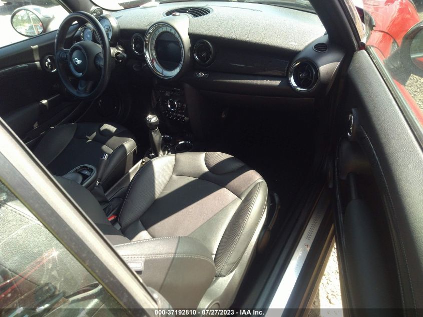 2013 MINI COOPER CONVERTIBLE S - WMWZP3C50DT297932