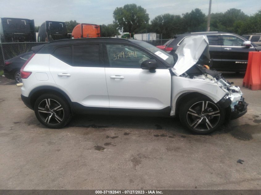 YV4162UM0L2314345 Volvo XC40 R-DESIGN 13