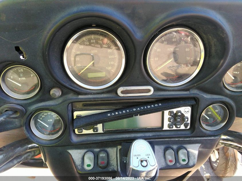 2007 HARLEY-DAVIDSON FLHTCUI 1HD1FC4107Y617982