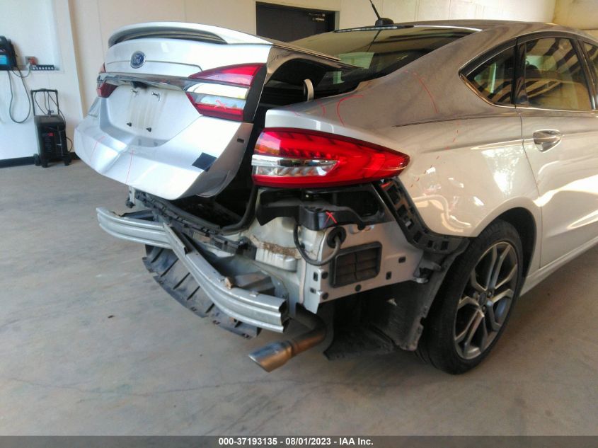 2017 FORD FUSION S - 3FA6P0G71HR403379