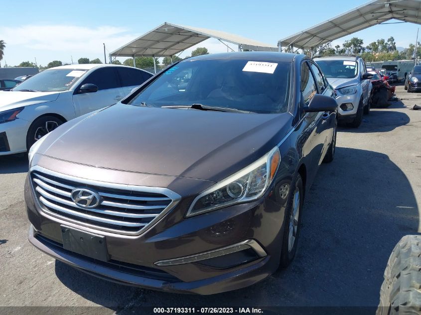 2015 HYUNDAI SONATA 2.4L SE - 5NPE24AF9FH212384