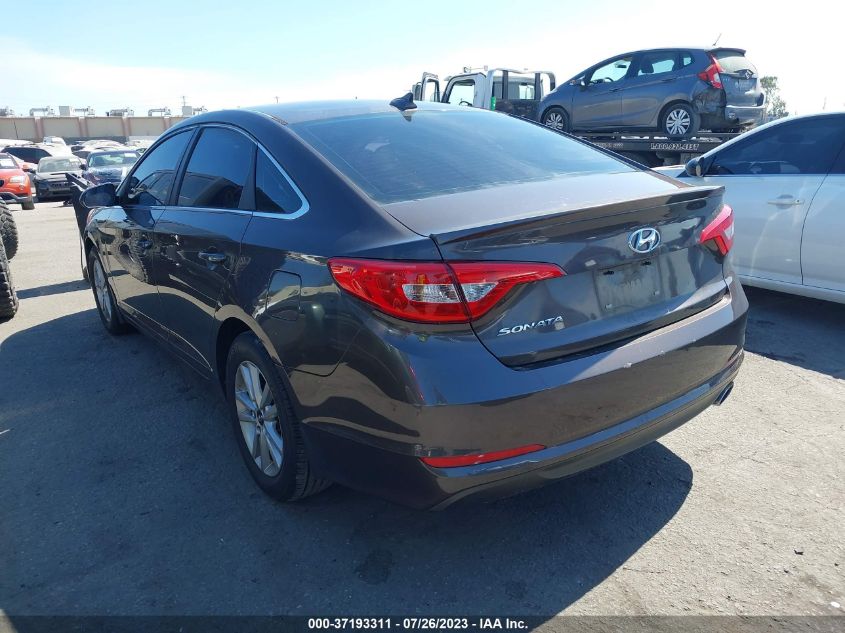 2015 HYUNDAI SONATA 2.4L SE - 5NPE24AF9FH212384
