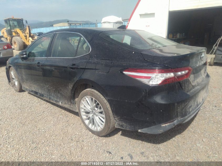 2018 TOYOTA CAMRY LE/SE/XLE/L - 4T1B11HK7JU055214