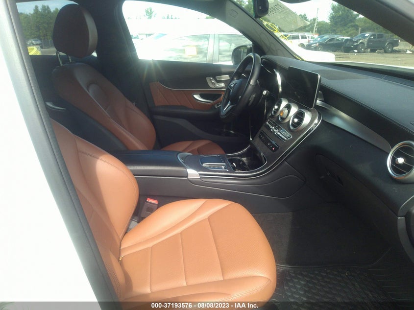 VIN W1N0J8EB6NG019925 2022 MERCEDES-BENZ GLC GLC 300