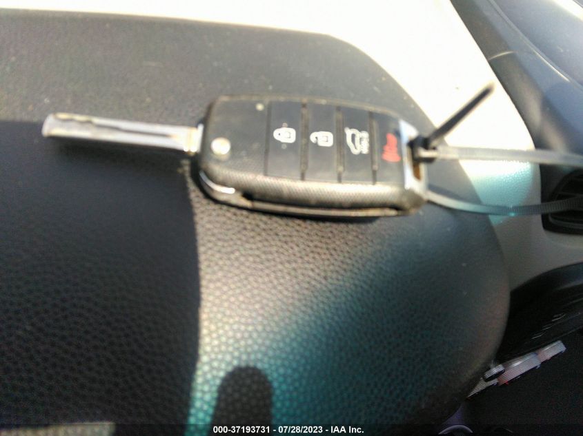 2014 KIA SOUL BASE - KNDJN2A25E7045354