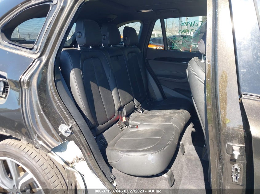 VIN WBXHT3C36J5F93410 2018 BMW X1 XDRIVE28I