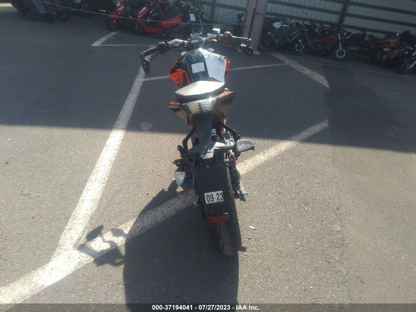2020 KTM 200 DUKE - MD2JPC403LC090477