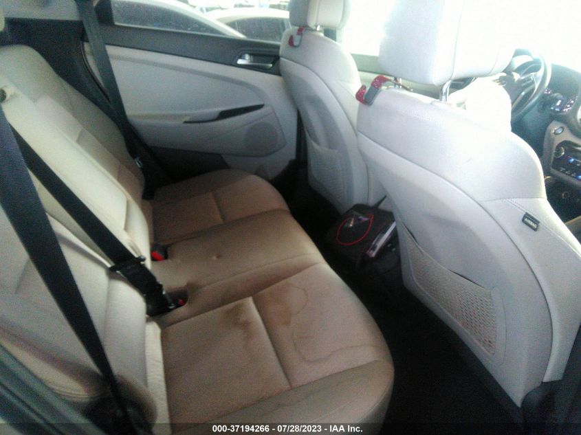 2016 HYUNDAI TUCSON LIMITED/SPORT AND ECO/SE - KM8J33A25GU164954