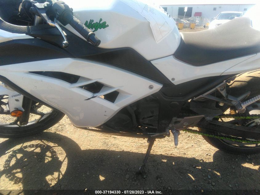 2015 KAWASAKI EX300 B - JKAEX8B10FDA22004