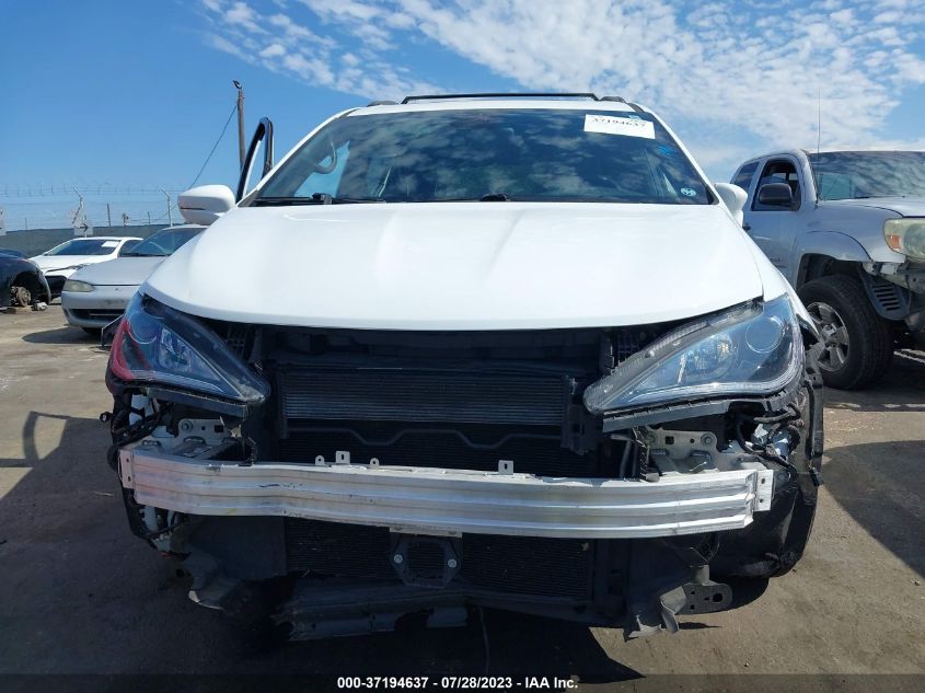 2018 CHRYSLER PACIFICA LIMITED - 2C4RC1GG0JR358181