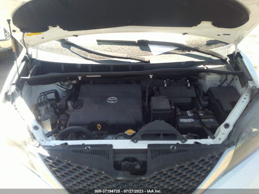2014 TOYOTA SIENNA SE - 5TDXK3DCXES463718