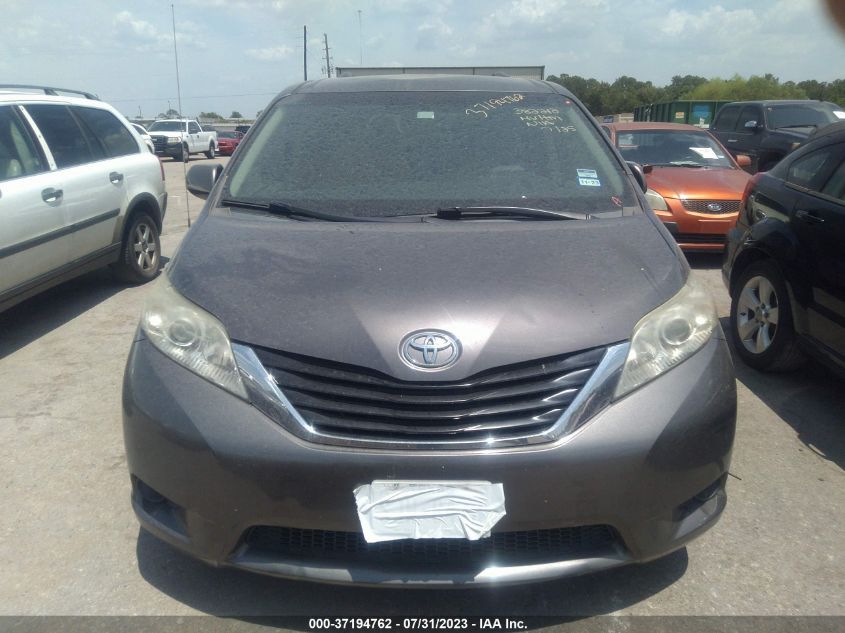 2013 TOYOTA SIENNA LE - 5TDKK3DCXDS382212