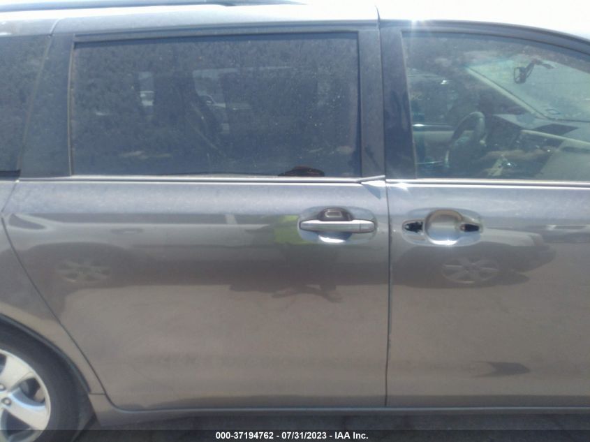 2013 TOYOTA SIENNA LE - 5TDKK3DCXDS382212