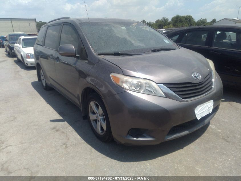 2013 TOYOTA SIENNA LE - 5TDKK3DCXDS382212