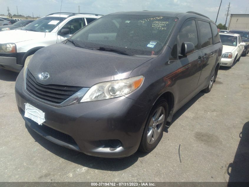 2013 TOYOTA SIENNA LE - 5TDKK3DCXDS382212