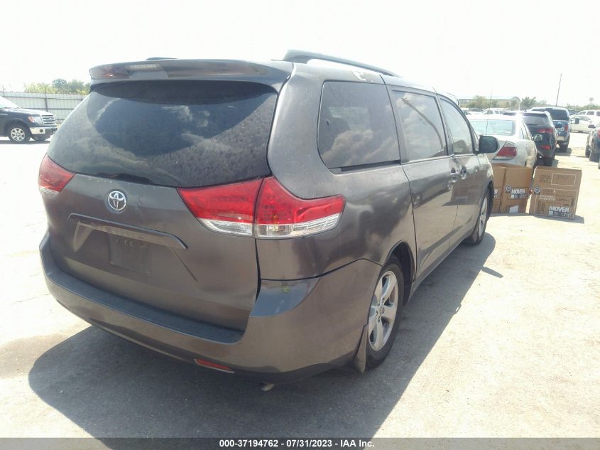 2013 TOYOTA SIENNA LE - 5TDKK3DCXDS382212