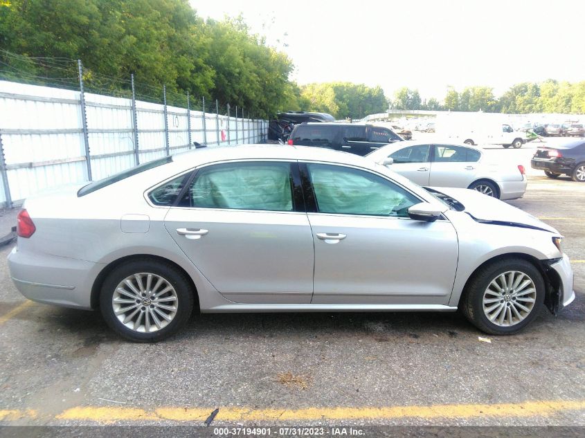 2016 VOLKSWAGEN PASSAT SE - 1VWBT7A33GC069482