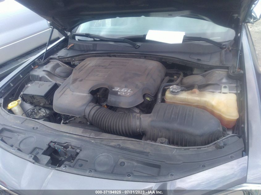 2016 CHRYSLER 300 300C - 2C3CCAEGXGH128272