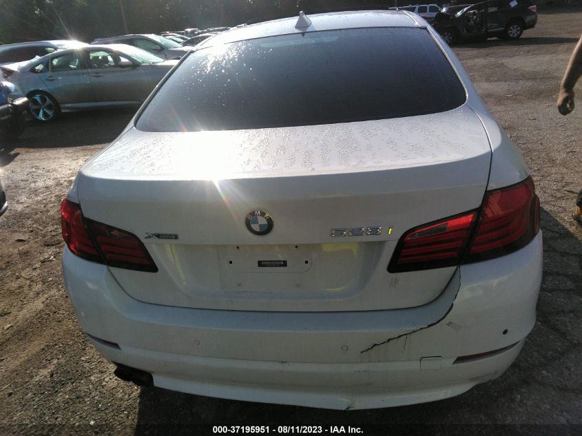 2013 BMW 5 SERIES 528I XDRIVE - WBAXH5C53DDW15875
